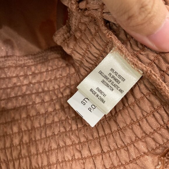 New Selfie size XL Surplice Smocked Balloon-sleeve Velvet Top In Macchiato - Picture 9 of 11